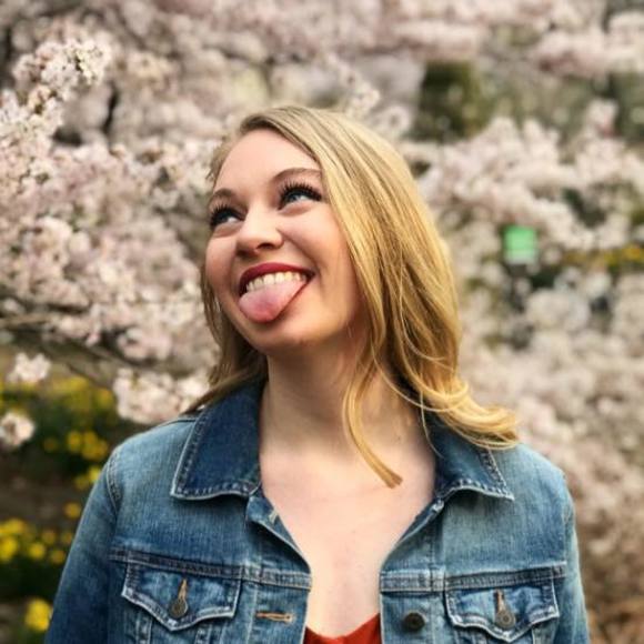 Meet your Posher, Rachel - Picture 1 of 1